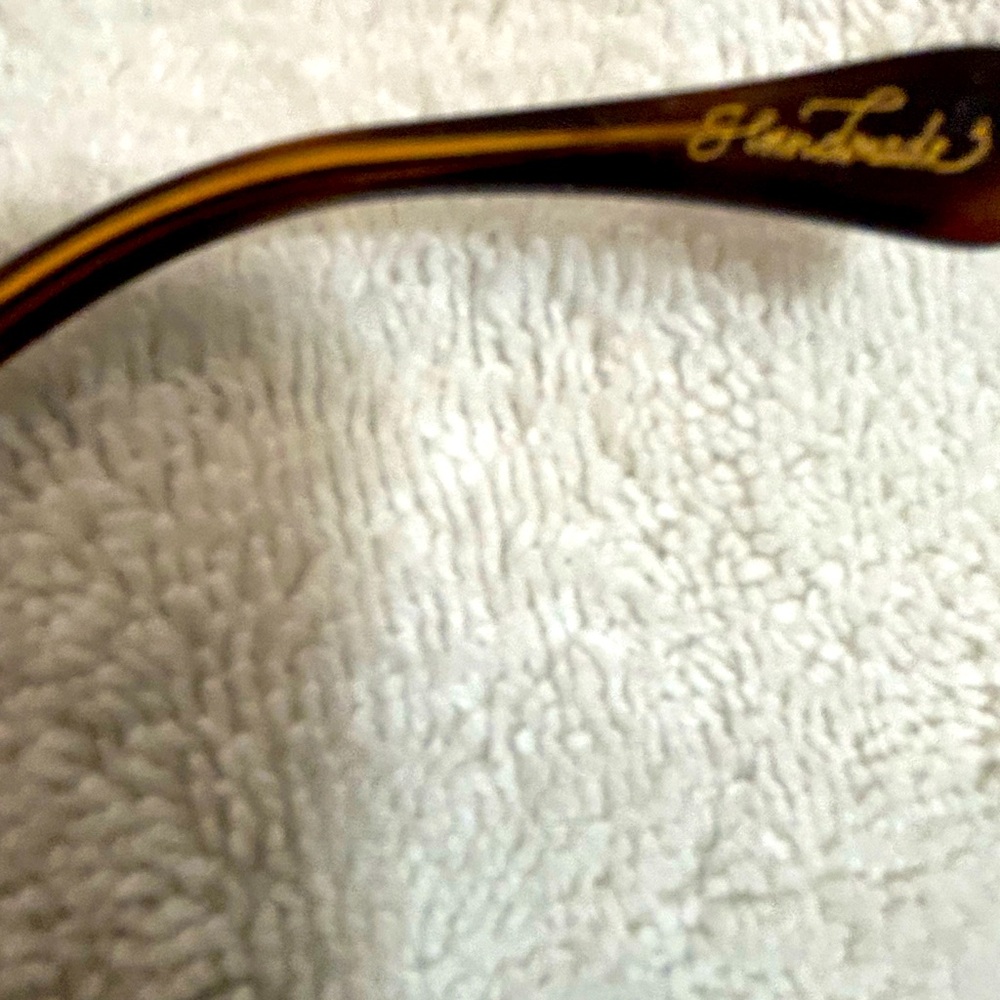 Raen Men’s Sunglasses - Remmy model - 185 on the Raen site - 79 here! Polarized!